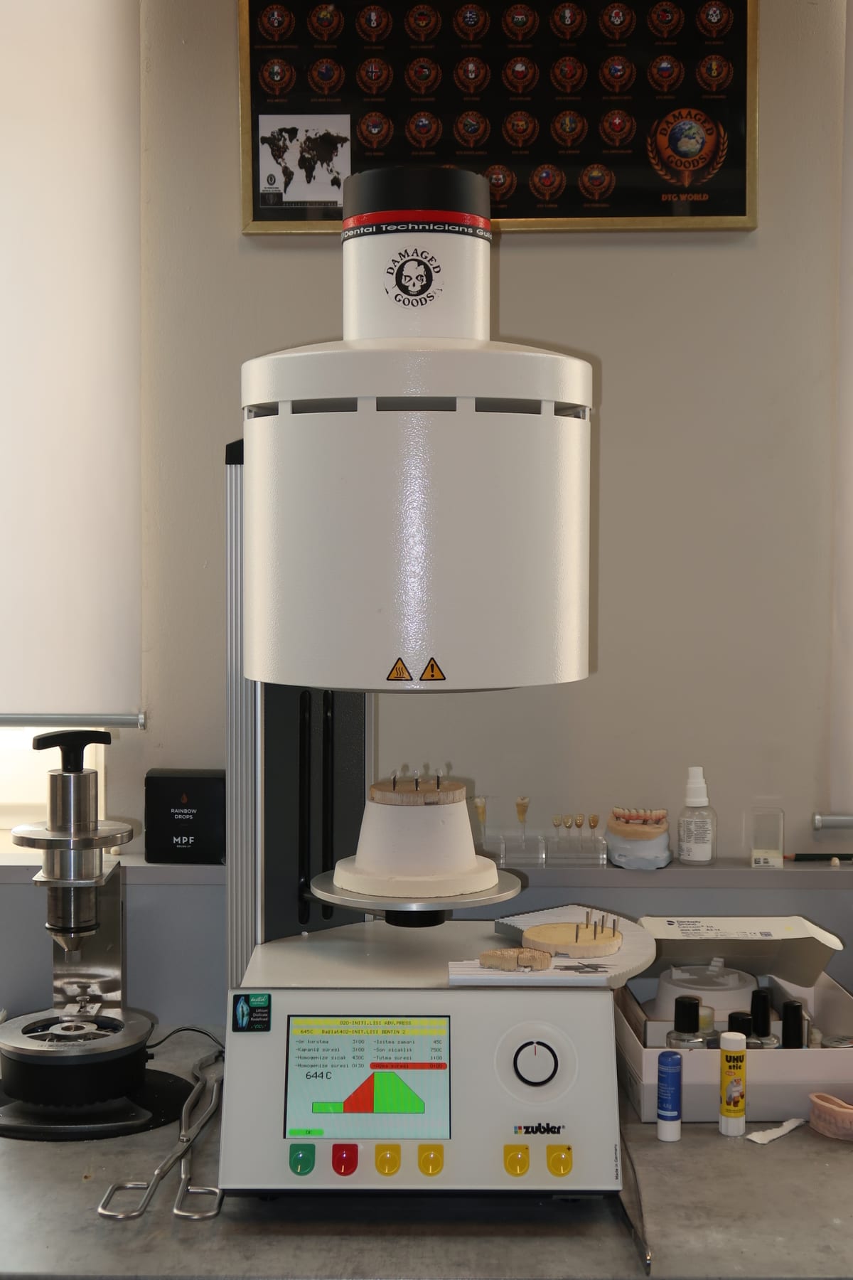 Ceramic furnace for crown firing